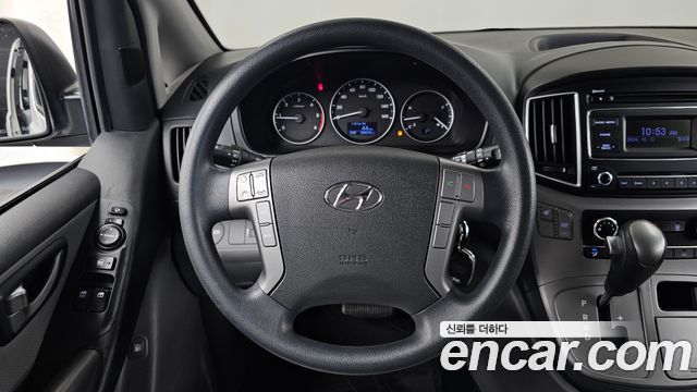 Hyundai Grand Starex 11-Seater Wagon Modern 2017 — фото 13