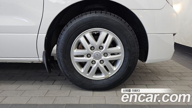 Hyundai Grand Starex 11-Seater Wagon Modern 2017 — фото 21