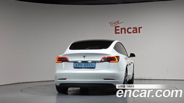 Tesla Model 3 RWD 2022 — фото 4