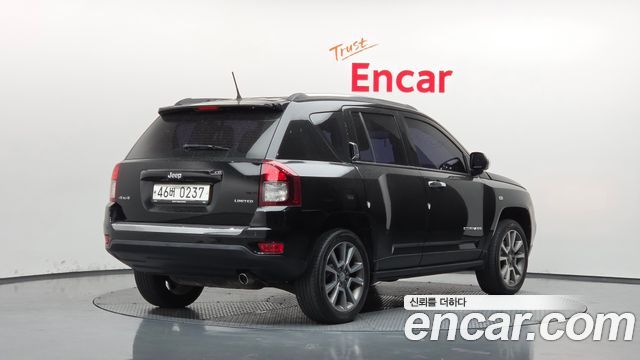 Jeep Compass 2.4 Limited 1st 2016 — фото 2