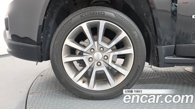 Jeep Compass 2.4 Limited 1st 2016 — фото 5