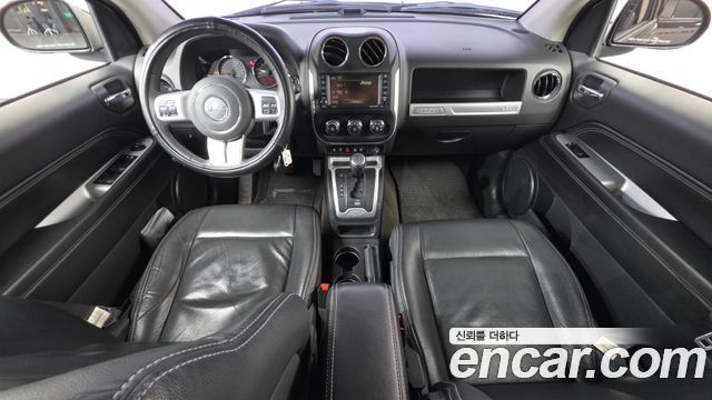 Jeep Compass 2.4 Limited 1st 2016 — фото 7