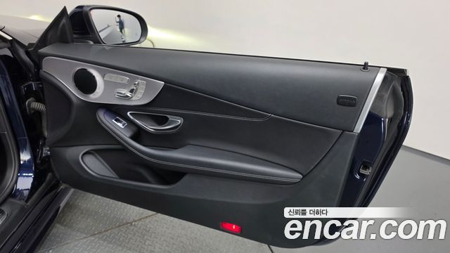 Mercedes-Benz C-Class (W205) C200 Cabriolet 2019 — фото 25