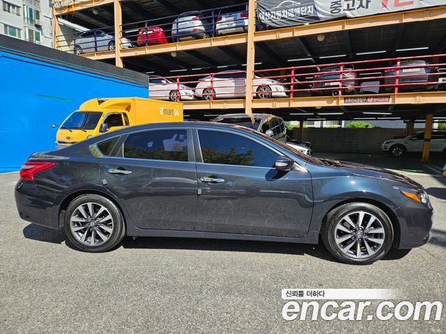 Nissan Altima 2.5 Smart L33 2017 — фото 3