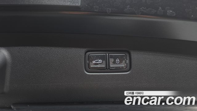 Genesis GV70 2.5T Gasoline AWD 2025 — фото 18