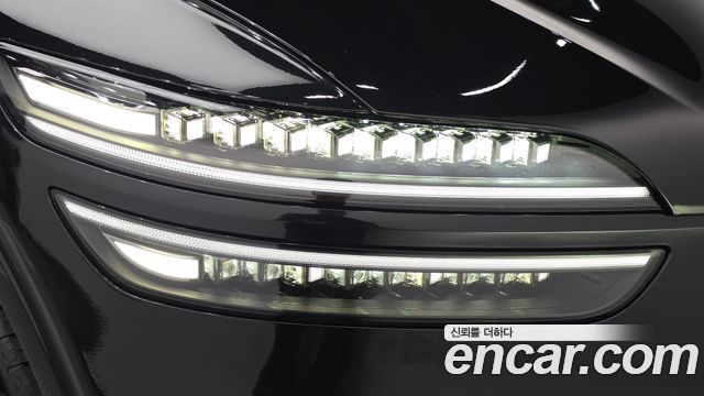 Genesis GV70 2.5T Gasoline AWD 2025 — фото 22