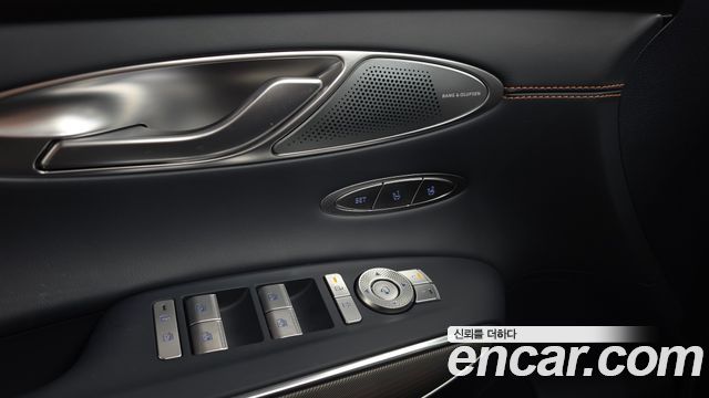 Genesis GV70 2.5T Gasoline AWD 2025 — фото 28
