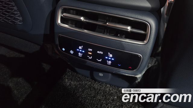 Genesis GV70 2.5T Gasoline AWD 2025 — фото 32
