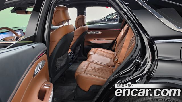 Genesis GV70 2.5T Gasoline AWD 2025 — фото 11
