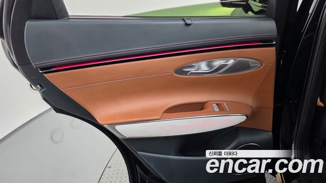 Genesis GV70 2.5T Gasoline AWD 2025 — фото 25