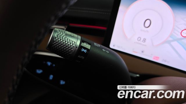 Genesis GV70 2.5T Gasoline AWD 2025 — фото 28