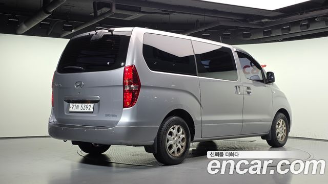 Hyundai Grand Starex 3-Seater VAN CVX Luxury 2014 — фото 2