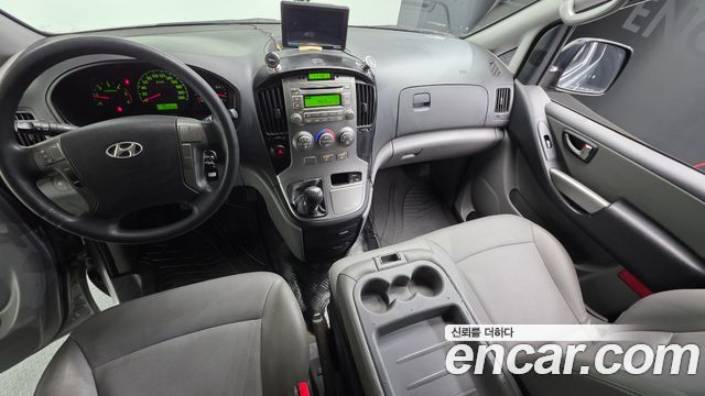 Hyundai Grand Starex 3-Seater VAN CVX Luxury 2014 — фото 7