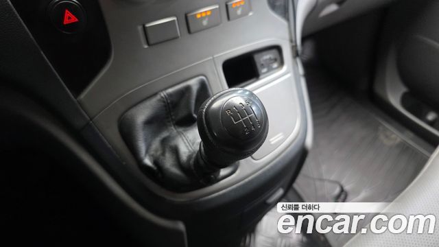 Hyundai Grand Starex 3-Seater VAN CVX Luxury 2014 — фото 9