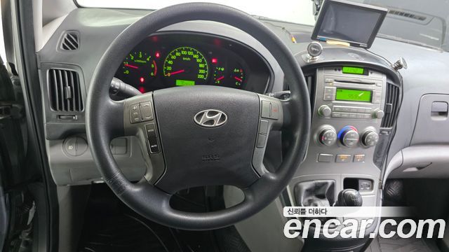 Hyundai Grand Starex 3-Seater VAN CVX Luxury 2014 — фото 13