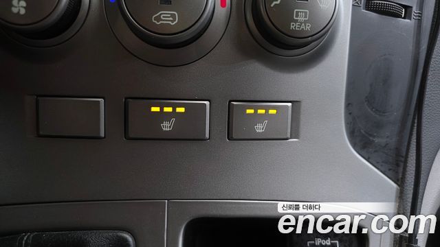 Hyundai Grand Starex 3-Seater VAN CVX Luxury 2014 — фото 17
