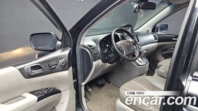 Kia Carnival R New Carnival Limousine President 2013 — фото 10