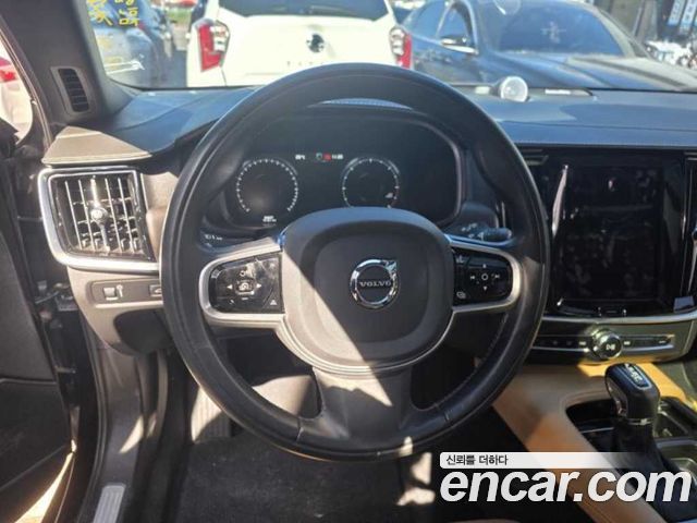 Volvo V90 Cross Country D5 PRO AWD 2017 — фото 5