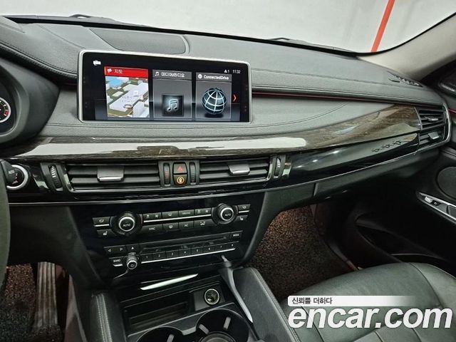 BMW X6 (F16) xDrive 30d 2017 — фото 10
