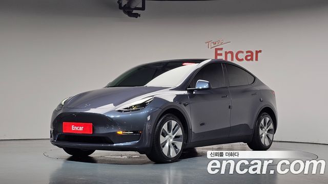 Tesla Model Y Long Range AWD 2023 — фото 11