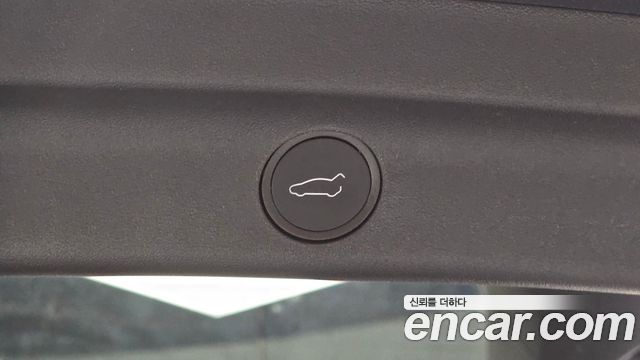 Tesla Model Y Long Range AWD 2023 — фото 40