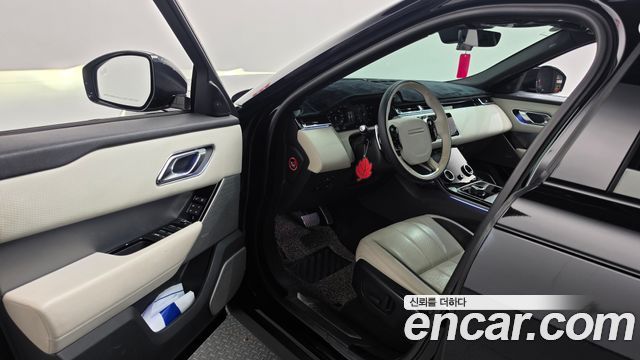 Land Rover Range Rover Velar 3.0 D300 R-Dynamic SE 2018 — фото 10