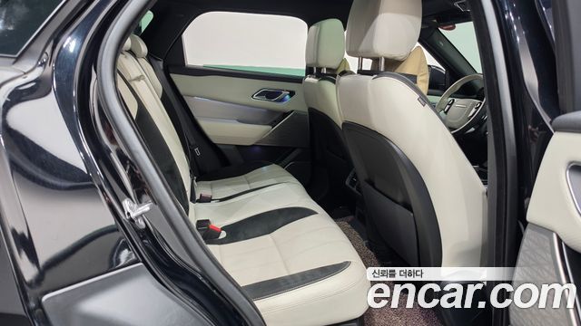 Land Rover Range Rover Velar 3.0 D300 R-Dynamic SE 2018 — фото 11