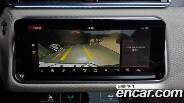 Land Rover Range Rover Velar 3.0 D300 R-Dynamic SE 2018 — фото 14