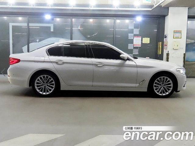 BMW 5 Series (G30) 530i xDrive Luxury Plus 2019 — фото 3