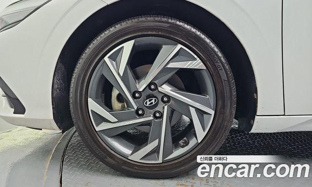 Hyundai Avante (CN7) 1.6 Inspiration 2024 — фото 5