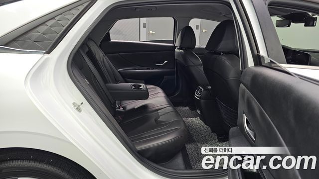 Hyundai Avante (CN7) 1.6 Inspiration 2024 — фото 11