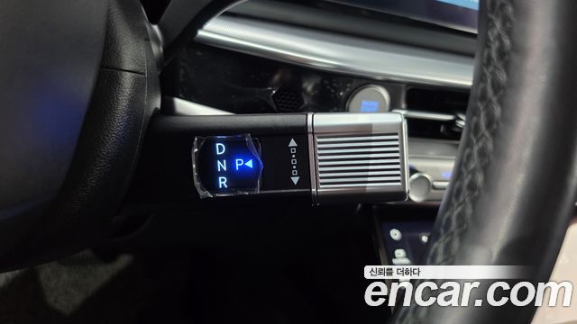 Hyundai Grandeur (GN7) 3.5 LPG 2WD (Taxi) Deluxe 2023 — фото 9