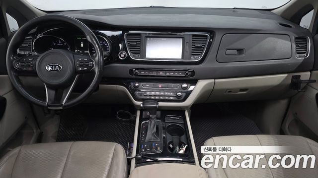Kia Carnival 9-seater Noblesse 2017 — фото 7