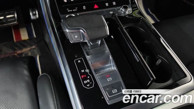 Audi Q8 (4M) 55 TFSI Quattro Premium 2021 — фото 9