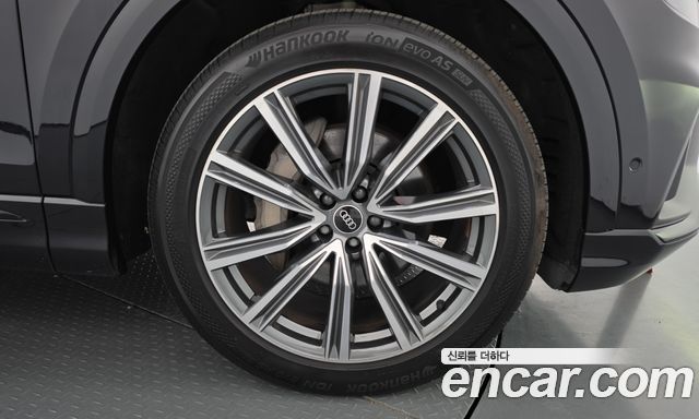 Audi Q8 (4M) 55 TFSI Quattro Premium 2021 — фото 21