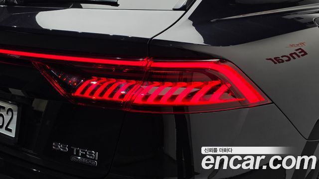 Audi Q8 (4M) 55 TFSI Quattro Premium 2021 — фото 23