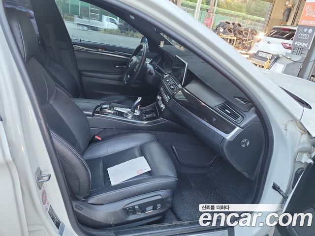BMW 5 Series (F10) 520d Luxury Plus 2015 — фото 16