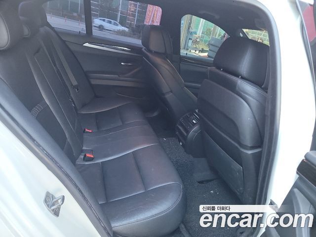 BMW 5 Series (F10) 520d Luxury Plus 2015 — фото 17
