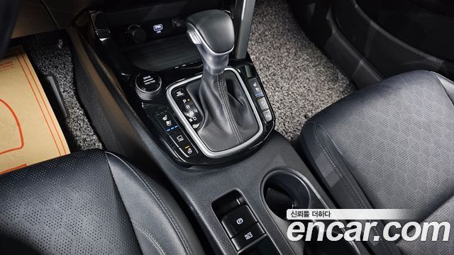 Kia Seltos Gasoline 1.6 Turbo 2WD Signature 2021 — фото 9