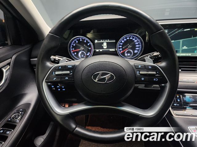 Hyundai Grandeur (IG) 3.0 LPi Rent Car Modern 2022 — фото 16