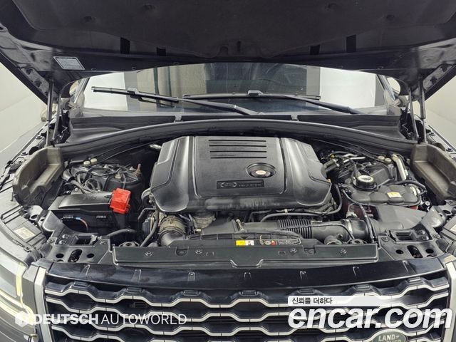 Land Rover Range Rover Velar 2.0 D240 SE 2019 — фото 6