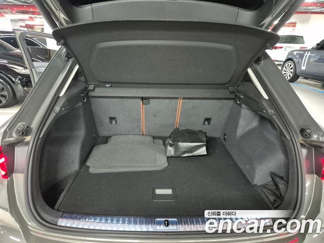 Audi Q3 (F3) 35 TDI Premium 2023 — фото 10
