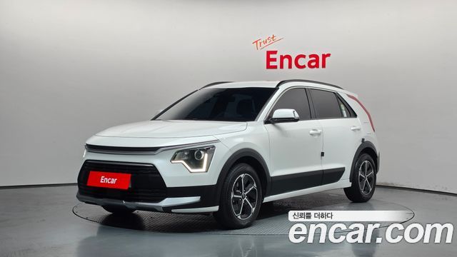 Kia Niro Prestige 2022 — фото 1