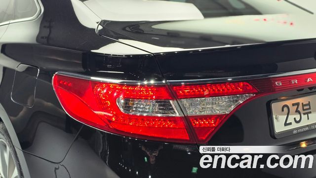 Hyundai Grandeur (HG) HG300 Premium 2017 — фото 23