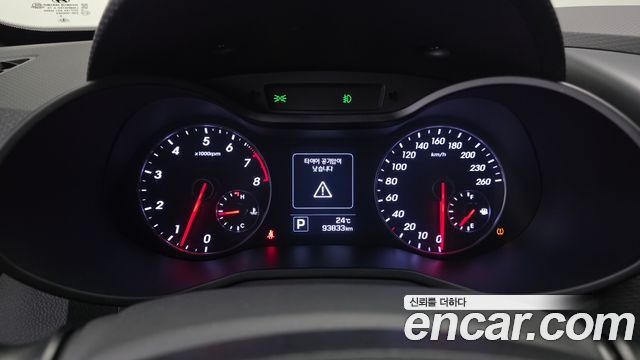 Hyundai Veloster 1.6 Turbo D Spec 2017 — фото 8