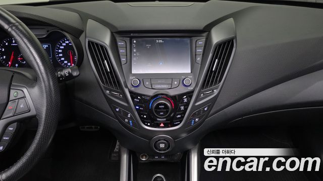 Hyundai Veloster 1.6 Turbo D Spec 2017 — фото 14