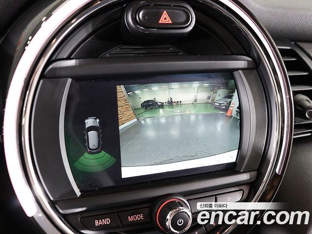 MINI Cooper 5Door Standard 3rd 2020 — фото 19