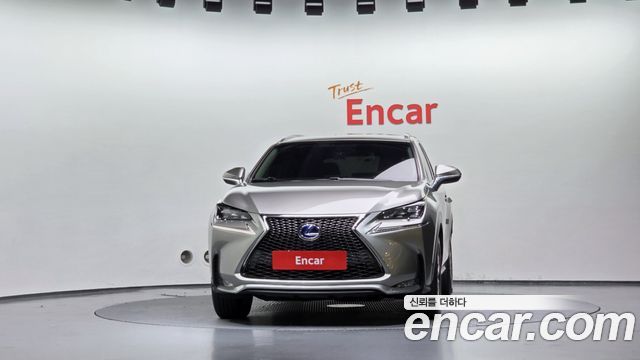 Lexus NX300h Supreme 2017 — фото 3