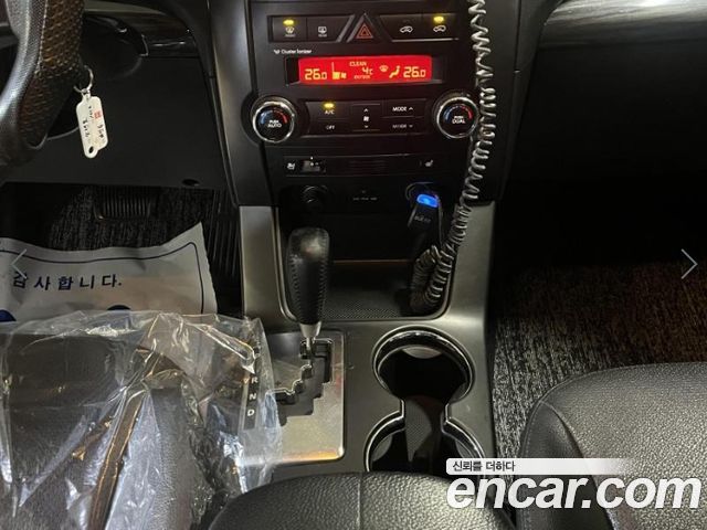 Kia Sorento R Diesel 2.0 2WD TLX Deluxe 2012 — фото 17
