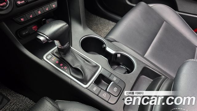 Kia Sportage The Bold Diesel 2.0 2WD Prestige 2020 — фото 9